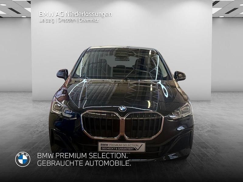 Gebraucht BMW 220 Active Tourer Sport Line 156 PS (114 kW) 2023 Schwarz Van / Kleinbus