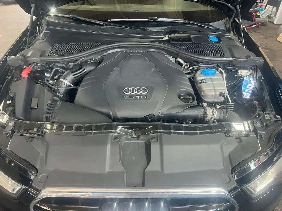 Gebraucht Audi A6 Ambiente 204 PS (150 kW) 2012 Schwarz Kombi