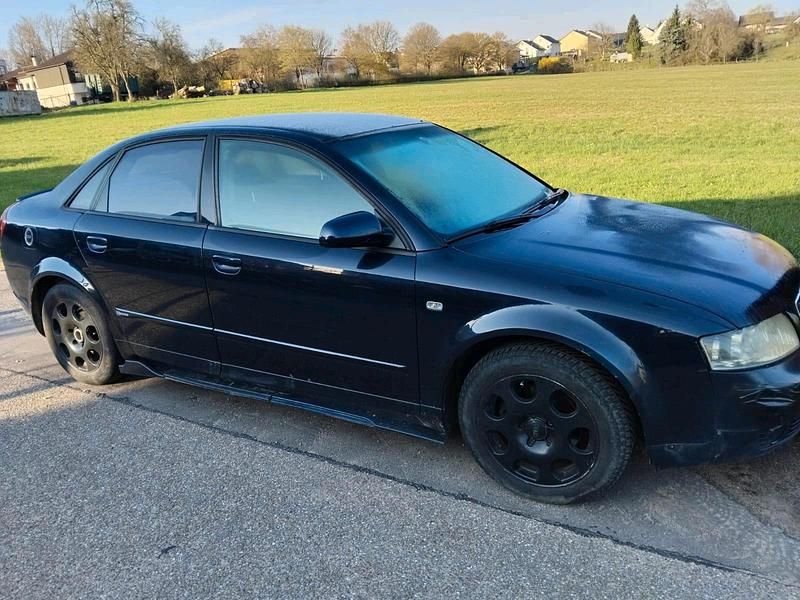 Gebraucht Audi A4 131 PS (96 kW) 2001 Blau Limousine