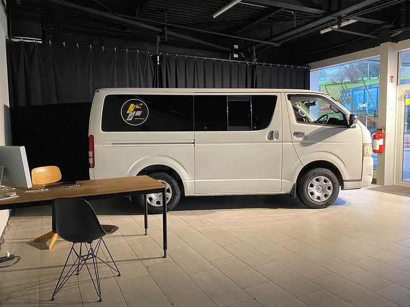 Gebraucht Toyota HiAce 109 PS (80 kW) 2004 Weiß Van / Kleinbus