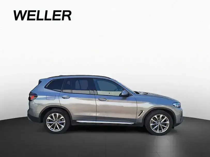 Gebraucht BMW X3 Sport Line 190 PS (139 kW) 2023 Grau SUV