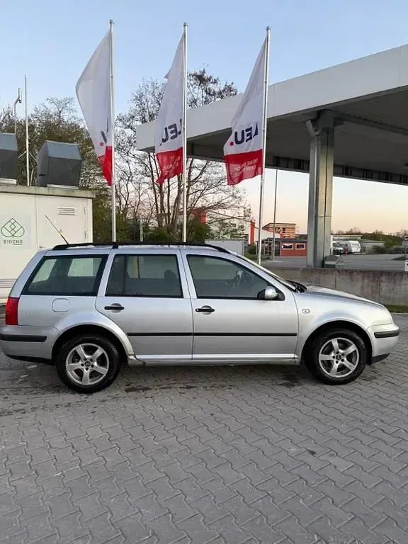 Brugt VW Golf IV Basis 101 HK (74 kW) 2004 Sølv Stationcar
