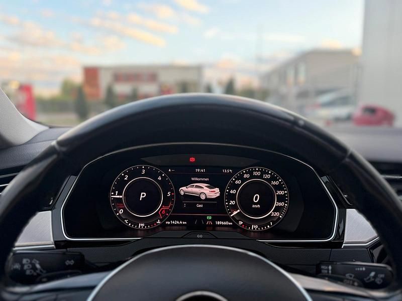 Usata VW Arteon 239 CV (175 kW) 2017 Grigio Utilitaria