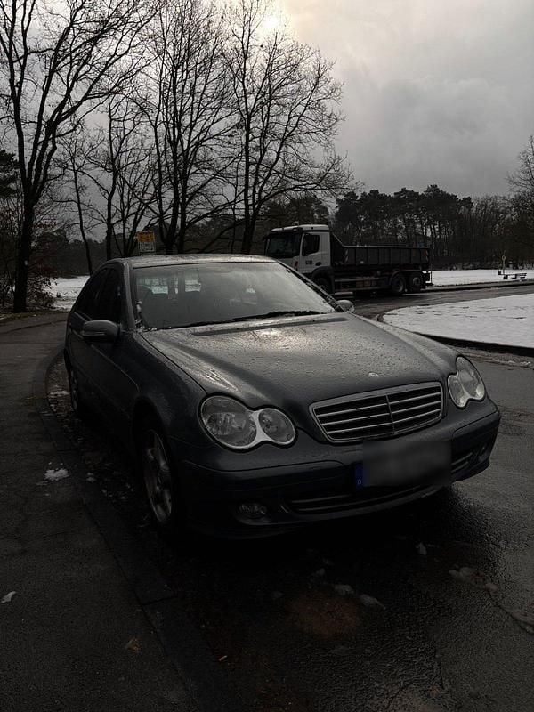 Gebraucht Mercedes C200 122 PS (89 kW) 2005 Grau Limousine