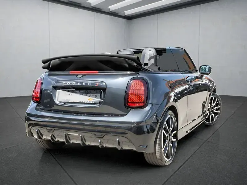 Gebraucht Mini Cooper S 204 PS (150 kW) 2025 Grau Kleinwagen