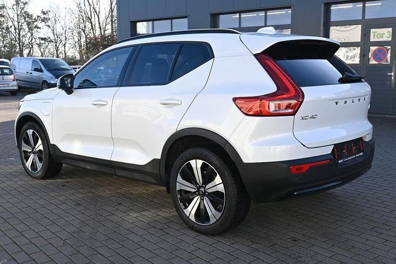 Gebraucht Volvo XC40 Plus 261 PS (191 kW) 2022 Weiß SUV