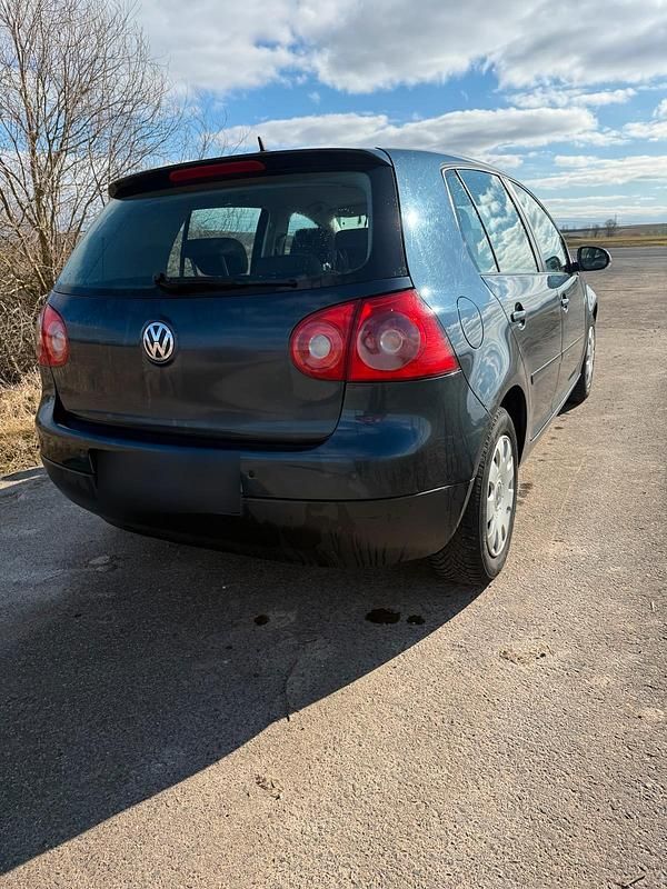Gebraucht VW Golf V Edition 105 PS (77 kW) 2006 Blau Kleinwagen