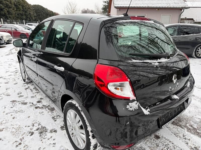 Gebraucht Renault Clio III Dynamique 75 PS (55 kW) 2010 Other Kleinwagen