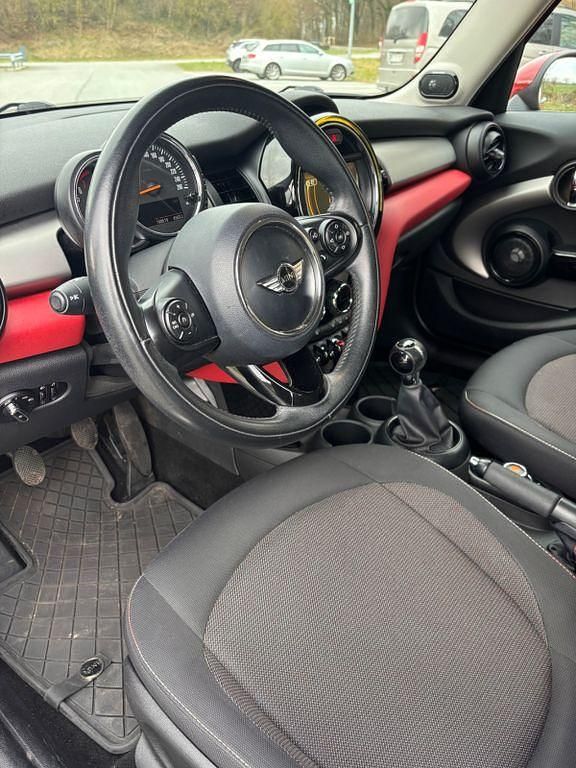 Usado Mini ONE 102 HP (75 kW) 2015 Vermelho Citadino