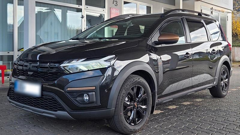 Gebraucht Dacia Jogger Extreme 102 PS (75 kW) 2024 Schwarz Van / Kleinbus