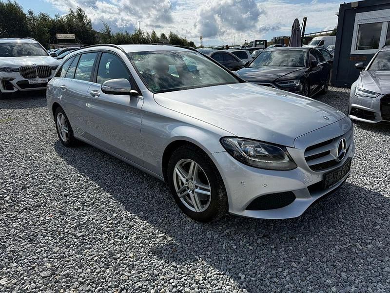 Gebraucht Mercedes C220 170 PS (125 kW) 2015 Silber Kombi