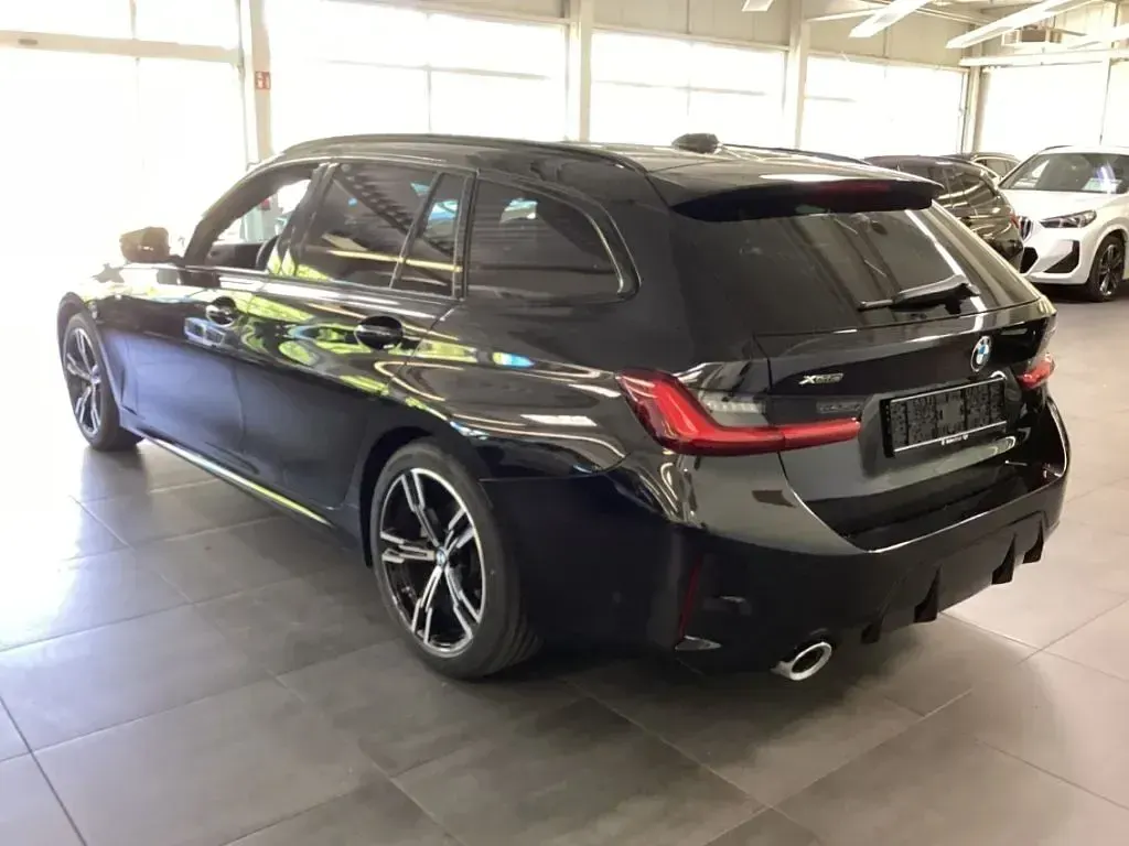 Second-hand BMW 320 Performance 190 CP (139 kW) 2025 Negru Break