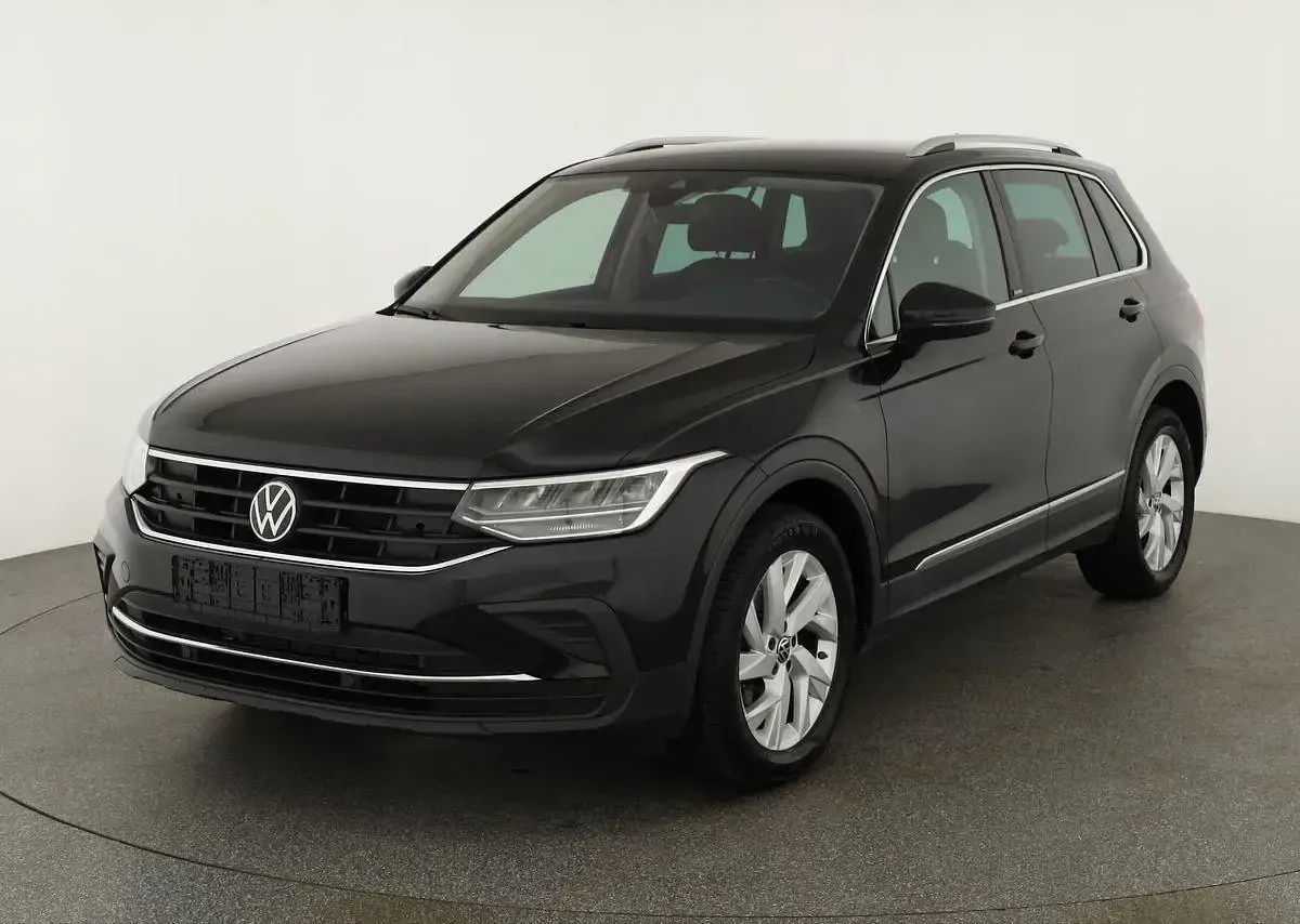 Gebraucht VW Tiguan Move 150 PS (110 kW) 2023 SUV