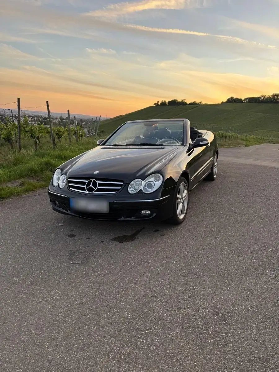 Gebraucht Mercedes CLK320 220 PS (161 kW) 2008 Schwarz Cabrio
