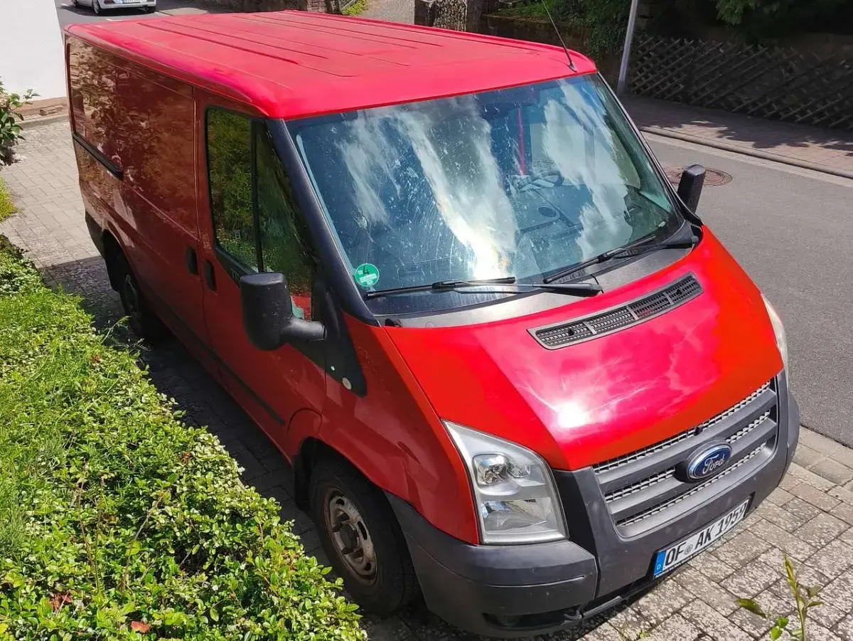 Gebraucht Ford Transit Basis 101 PS (74 kW) 2012 Rot Van