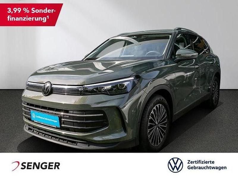 Cipressinogrün Gebraucht 2024 VW Tiguan Life SUV | 35.880 € (Superpreis) - Bild 1/4