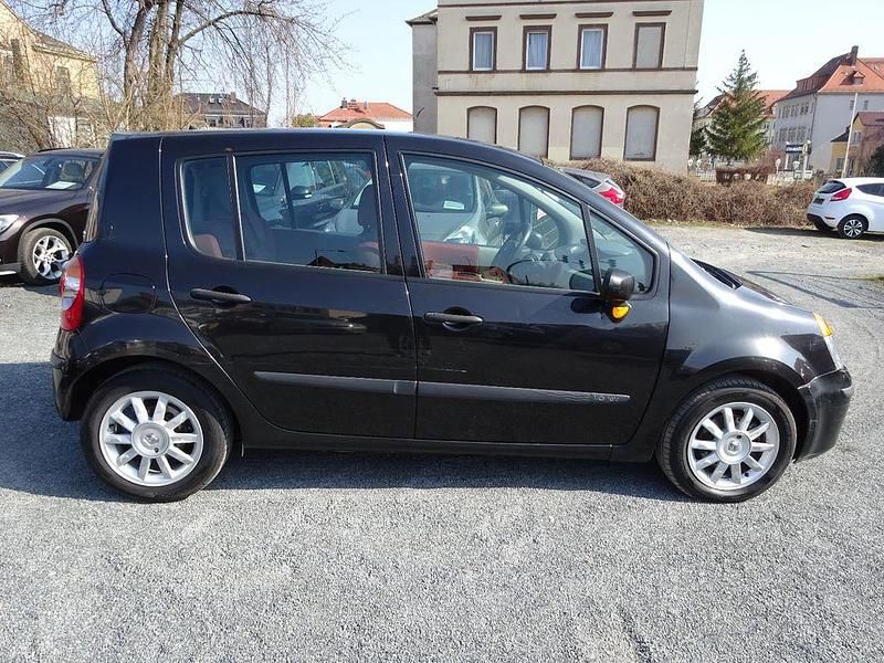 Gebraucht Renault Modus 88 PS (64 kW) 2004 Schwarz Van / Kleinbus