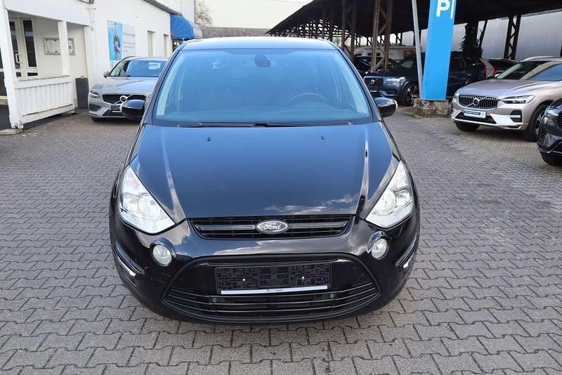 Gebraucht Ford S-MAX Titanium 163 PS (119 kW) 2015 Panther black (metallic) Van / Kleinbus