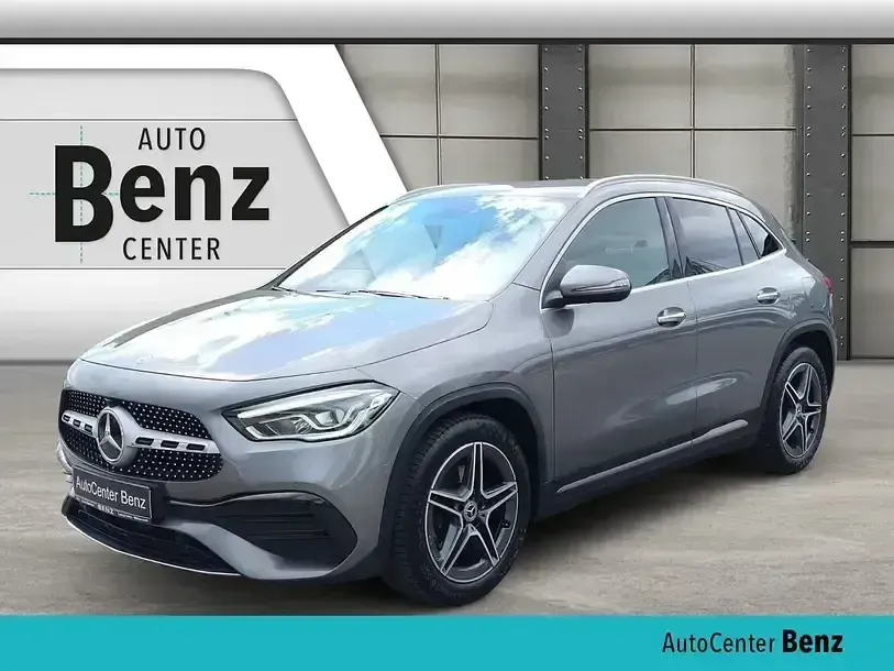 Gebraucht Mercedes GLA200 AMG line 163 PS (119 kW) 2020 SUV