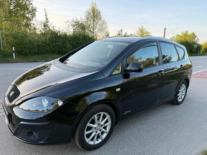Schwarz Gebraucht 2013 Seat Altea XL Van / Kleinbus | 4.999 € (Superpreis) - Bild 1/4
