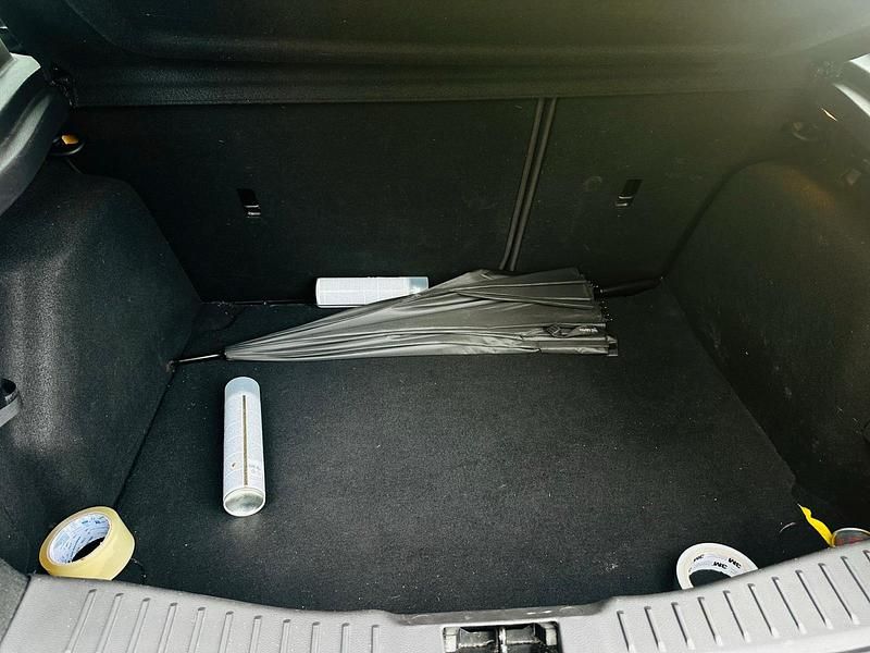 Gebraucht Ford Focus 101 PS (74 kW) 2014 Andere farben Limousine