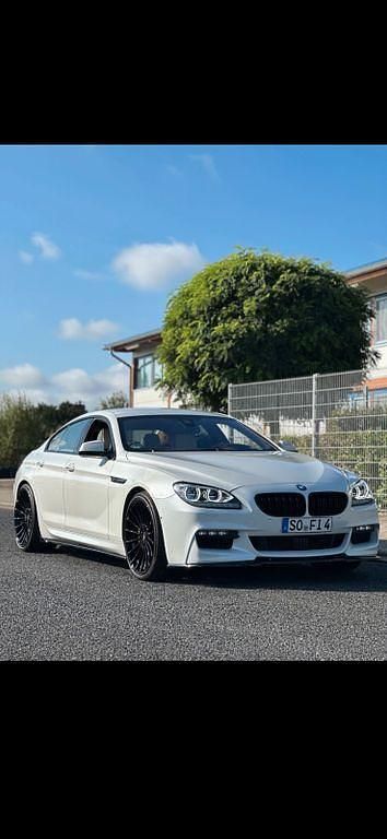 Weiß Gebraucht 2014 BMW 650 Shadowline Coupé | 39.990 € - Bild 1/4