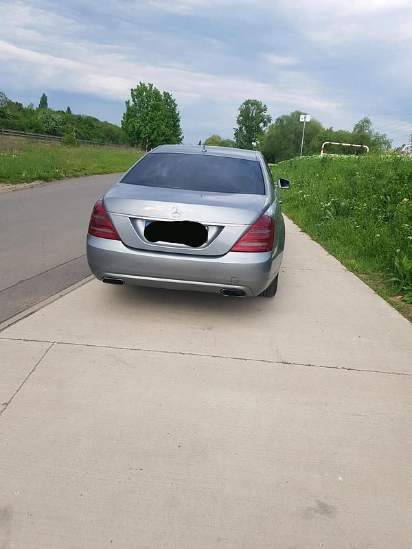 Gebraucht Mercedes S320 258 PS (189 kW) 2010 Limousine