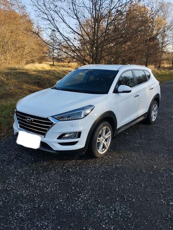 Weiß Gebraucht 2019 Hyundai Tucson Premium SUV | 19.450 € (Guter Preis) - Bild 1/4