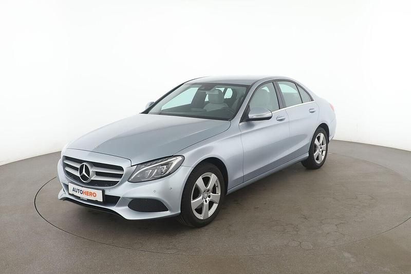 Silber Gebraucht 2014 Mercedes C180 Limousine | 17.130 € (Etwas zu teuer) - Bild 1/3