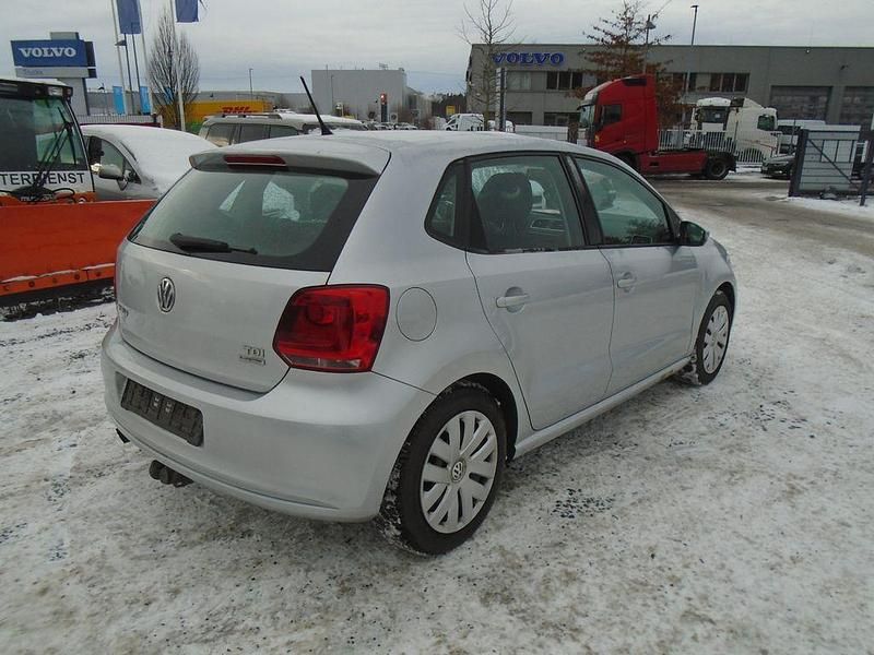 Gebraucht VW Polo Comfortline 90 PS (66 kW) 2011 Silber Limousine