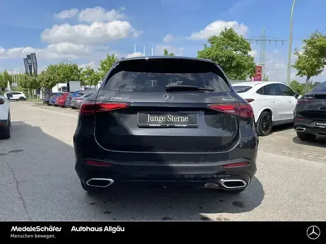 Gebraucht Mercedes GLC200 AMG 204 PS (150 kW) 2025 Grau SUV