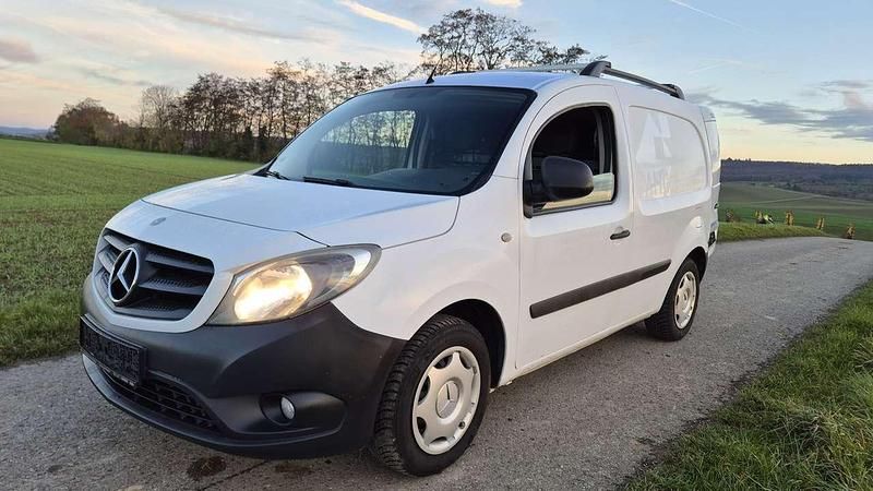 Weiß Gebraucht 2014 Mercedes Citan 108 Van | 6.199 € (Etwas zu teuer) - Bild 1/4