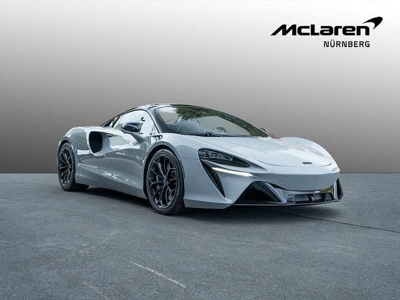 Grau Neu 2025 McLaren Artura Cabrio | 324.195 € (Etwas zu teuer) - Bild 1/4