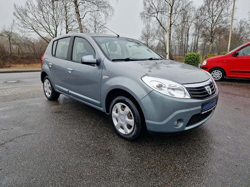 Gebraucht Dacia Sandero 84 PS (61 kW) 2011 Grau Limousine