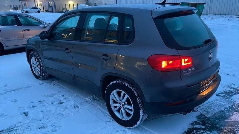 Gebraucht VW Tiguan 122 PS (89 kW) 2014 Grau SUV