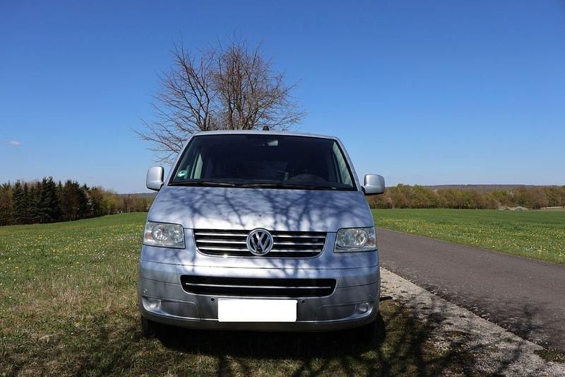 Używany VW T5 174 KM (127 kW) 2007 Srebrny Van