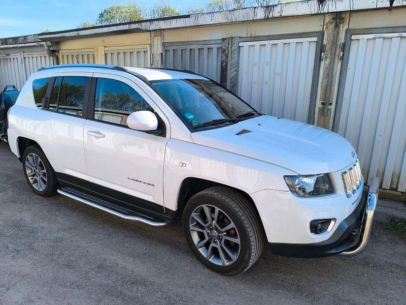 Gebraucht Jeep Compass Limited 170 PS (125 kW) 2013 Weiß SUV