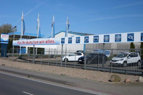 Grau Gebraucht 2017 Dacia Sandero Prestige Kleinwagen | 10.350 € (Fairer Preis) - Bild 1/2