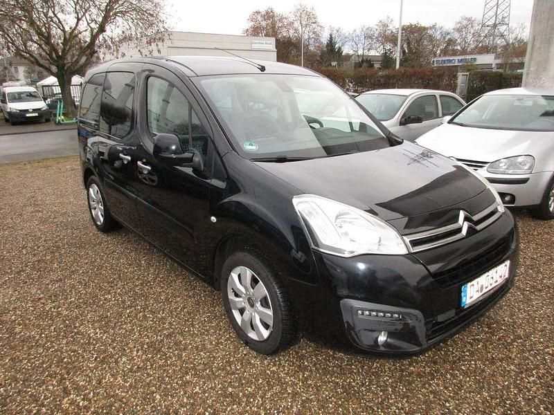 Gebraucht Citroën Berlingo SELECTION 120 PS (88 kW) 2015 Schwarz Van / Kleinbus