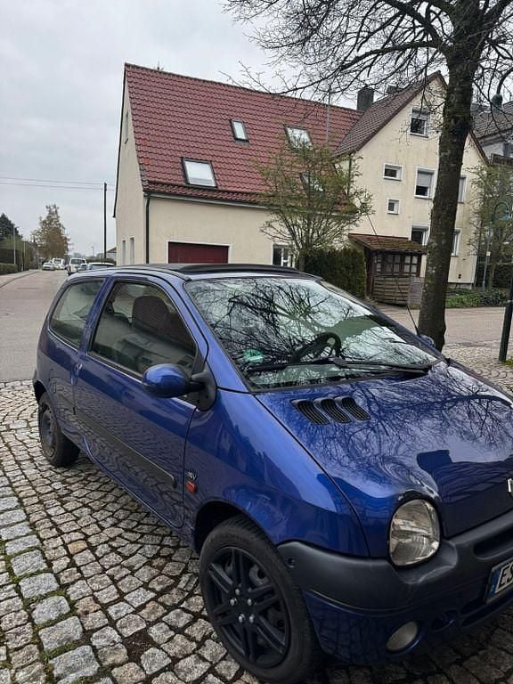 Second-hand Renault Twingo 75 CP (55 kW) 2002 Albastru Hatchback