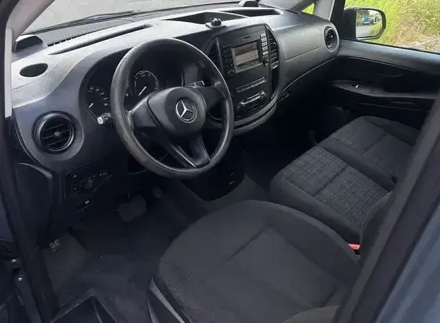 Gebraucht Mercedes e-Vito 85 kW (116 PS) 2020 Grau Van