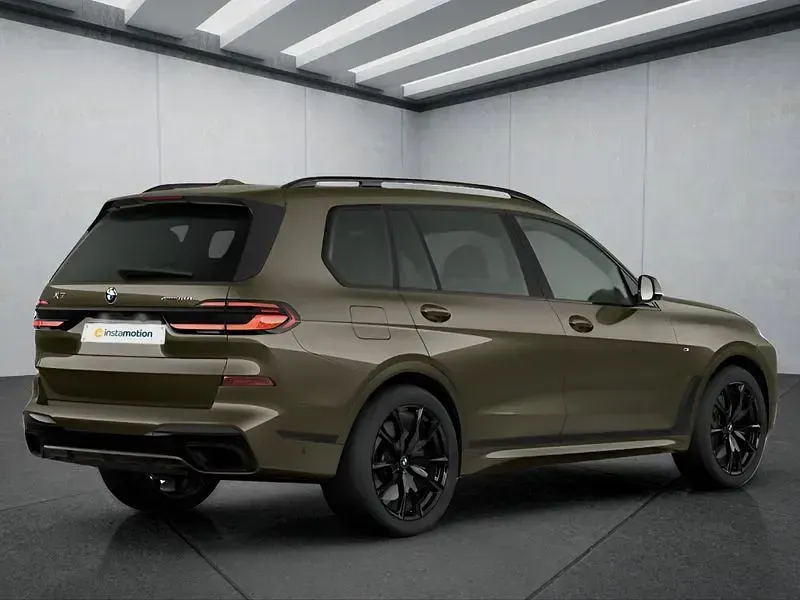 Neu BMW X7 381 PS (280 kW) 2026 Braun SUV