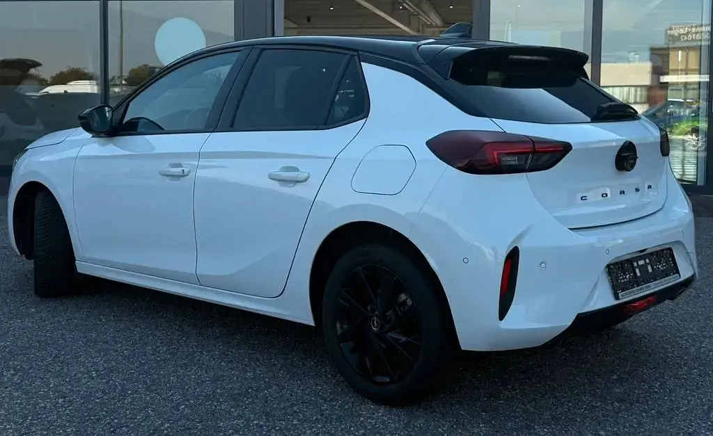 Gebraucht Opel Corsa 101 PS (74 kW) 2024 Weiß Kleinwagen