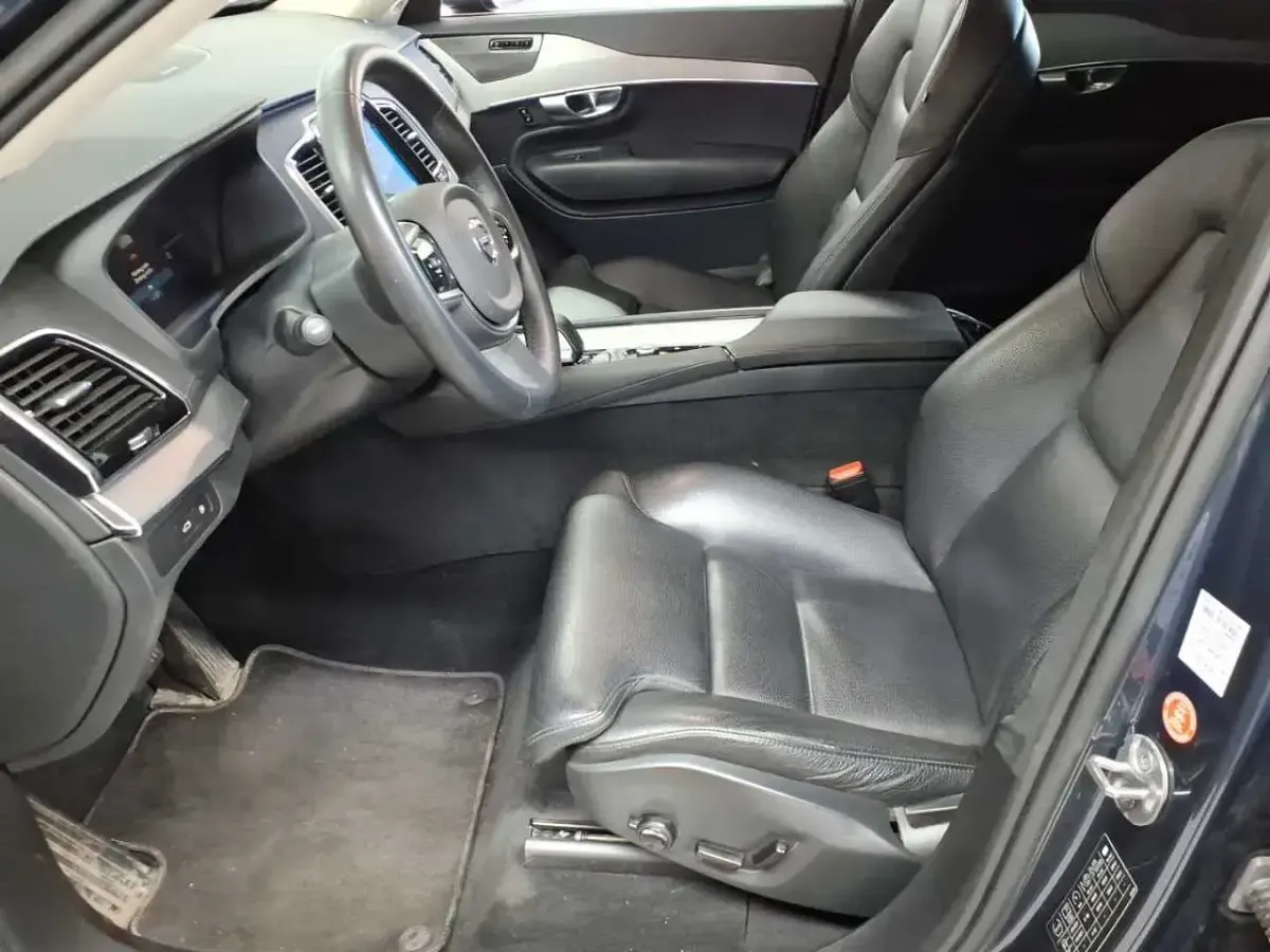 Gebraucht Volvo XC90 Ultimate 310 PS (228 kW) 2023 Denim blaumetallic SUV