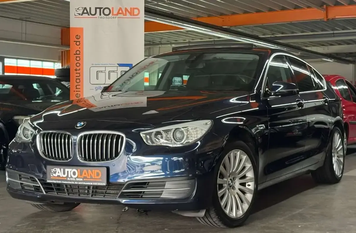 Gebraucht BMW 530 258 PS (189 kW) 2015 Imperialblau Limousine
