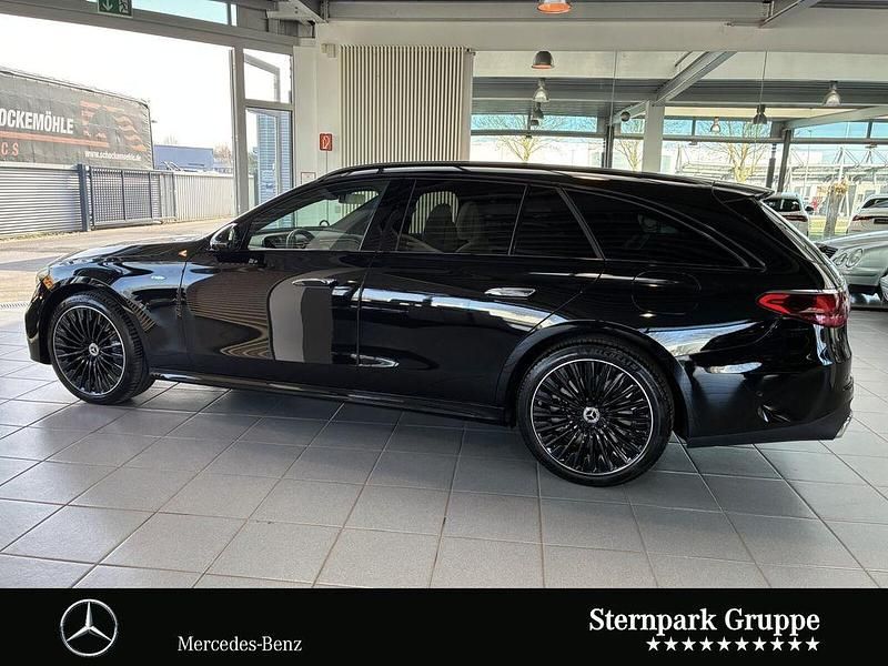 Gebraucht Mercedes E300 AMG 313 PS (230 kW) 2025 Lack obsidianschwarz Kombi