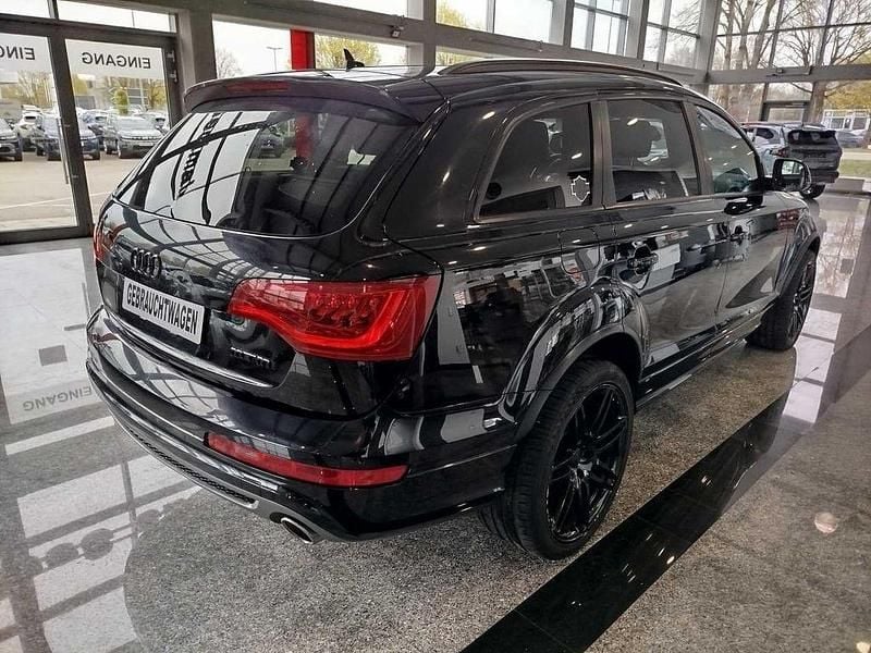 Gebraucht Audi Q7 S-Line 239 PS (175 kW) 2011 Orcaschwarz metallic SUV