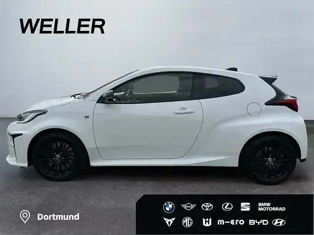 Gebraucht Toyota Yaris Basis 261 PS (191 kW) 2022 Weiss Kleinwagen