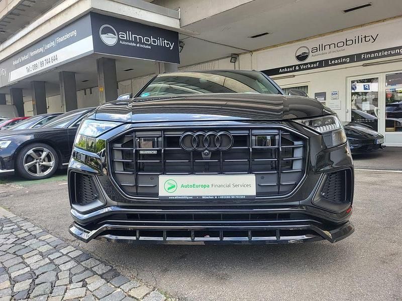 Gebraucht Audi Q8 Competition 286 PS (210 kW) 2023 Schwarz SUV