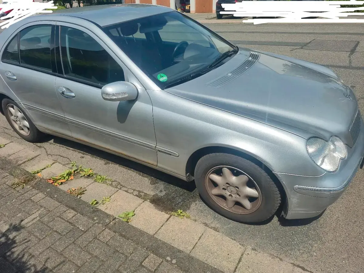 Gebraucht Mercedes C180 143 PS (105 kW) 2003 Silber Limousine